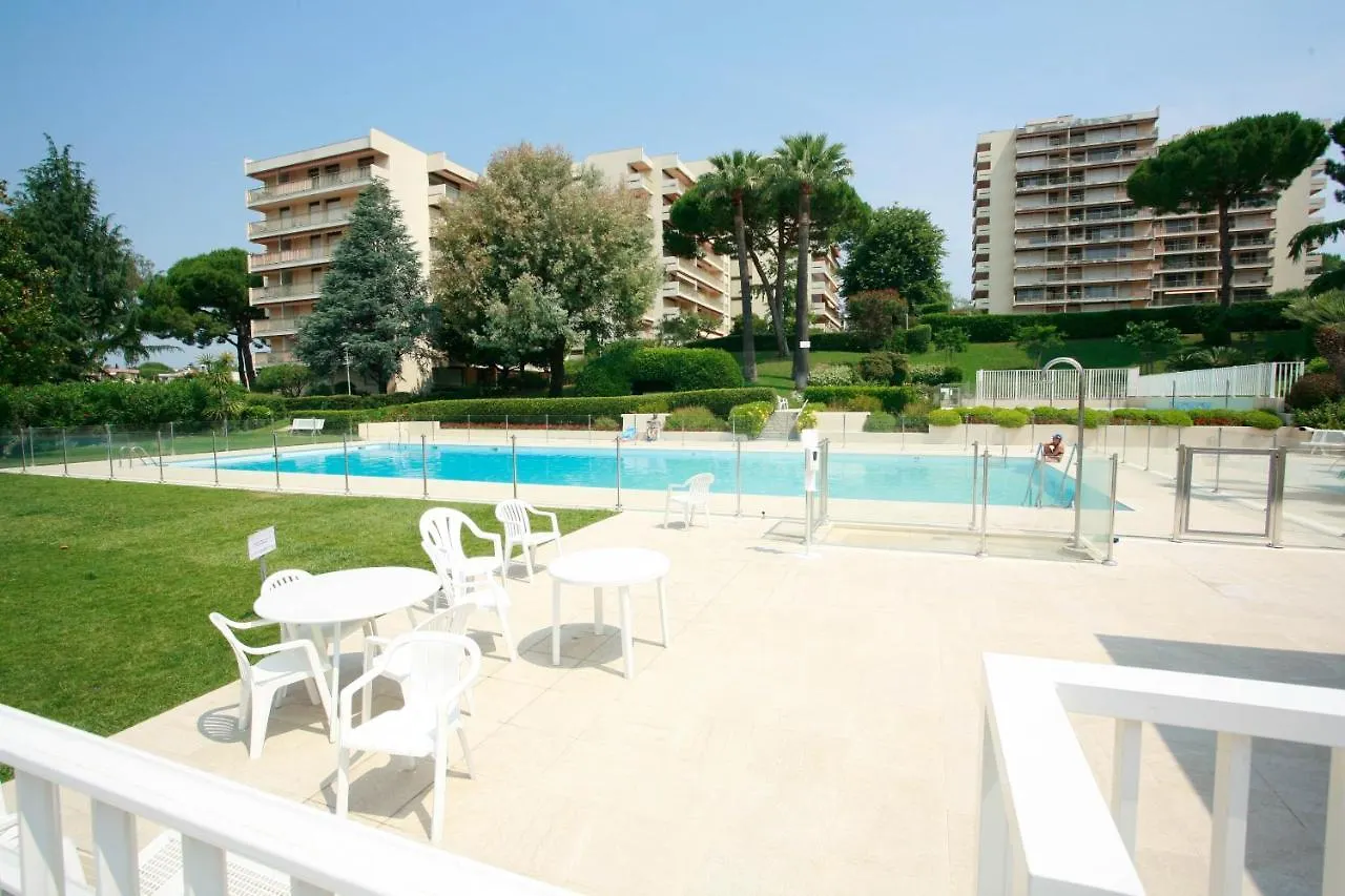 אנטיב Magniolias - Residence Calme Avec Piscine, Tennis & Jardin דירה